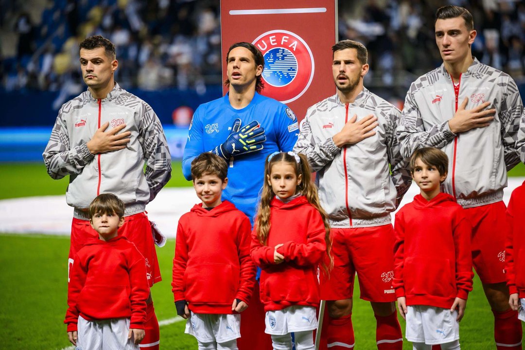 Granit Xhaka, Yann Sommer, Remo Freuler y Cedric Zesiger, en una foto de archivo. EFE/EPA/LAURENT GILLIERON