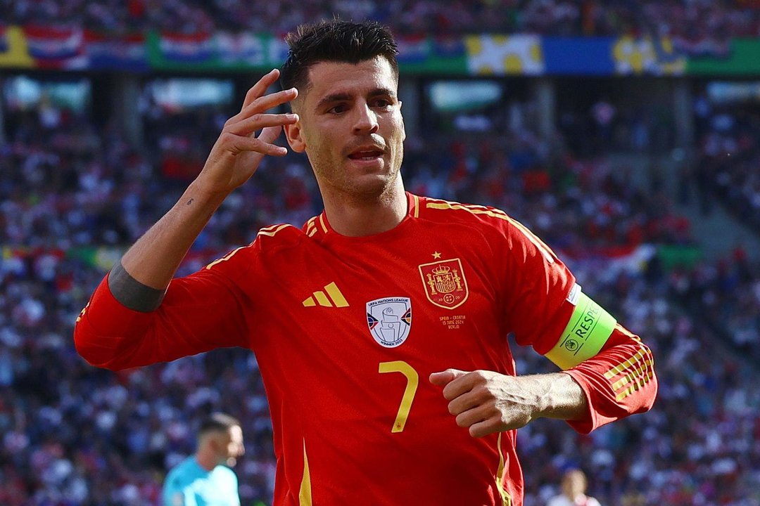 Alvaro Morata celebra tras anotar ante Croacia. EFE/EPA/FILIP SINGER