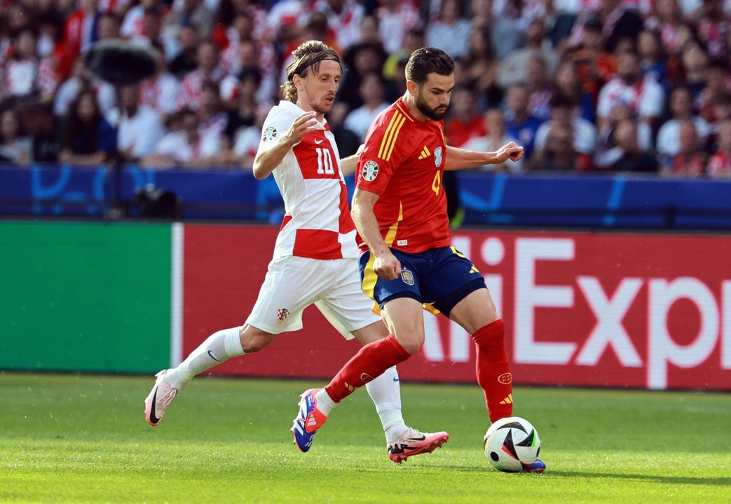 Imagen de archivo de Nacho Fernández durante el partido de la Eurocopa ante Croacia. EFE/EPA/CLEMENS BILAN