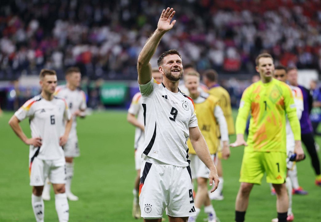 El delantero alemán Niclas Füllkrug (C) durante el partido del grupo A que han jugado Suiza y Alemania en Fránkfort, Alemania.EFE/EPA/CHRISTOPHER NEUNDORF